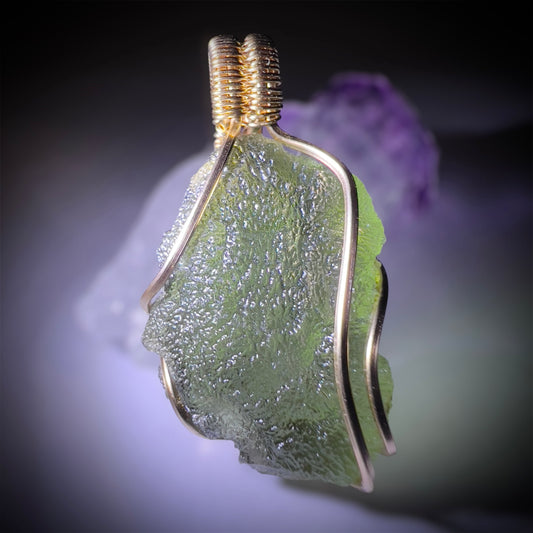 2.8g Moldavite & Gold Pendant
