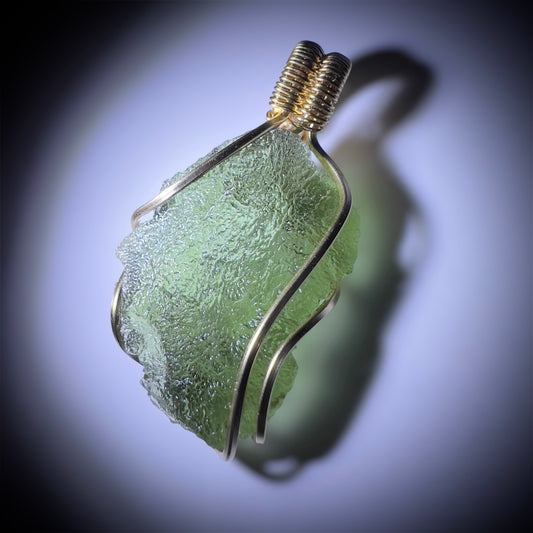 2.8g Moldavite & Gold Pendant