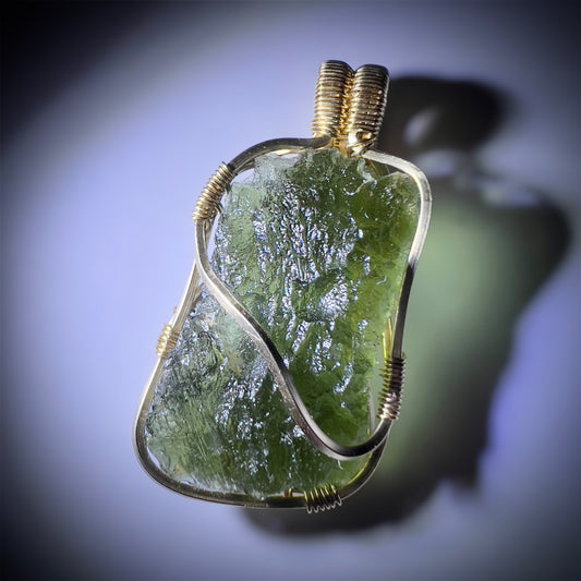 4.0g Moldavite/Gold Pendant