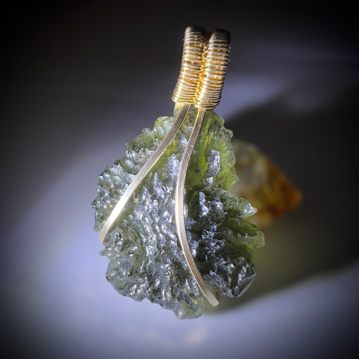 4.18g Moldavite/Gold pendant