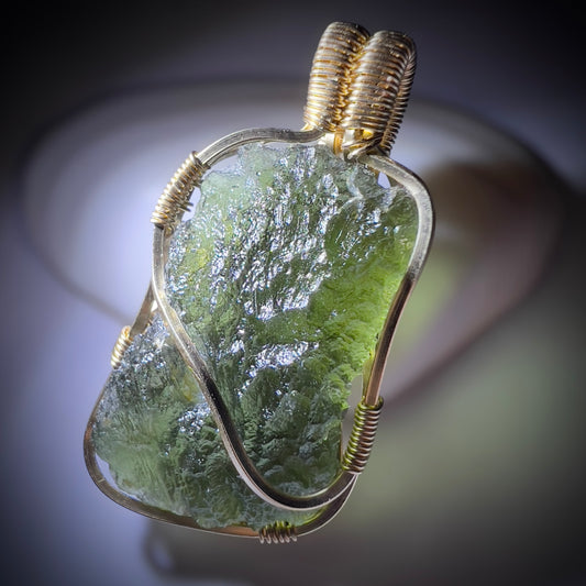 4.0g Moldavite/Gold Pendant