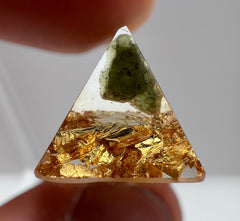 Moldavite Orgone Generator Pyramid – 20mm