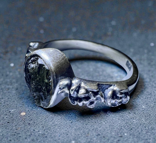 Oval with Florets Band Sterling Silver Moldavite Ring - 8 (Q)