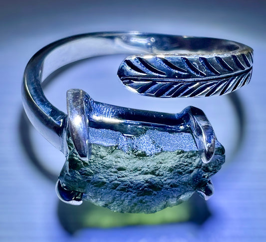 Woven Band Sterling Silver Moldavite Ring - 7.5 (P) Open Size