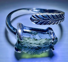 Woven Band Sterling Silver Moldavite Ring - 7.5 (P) Open Size