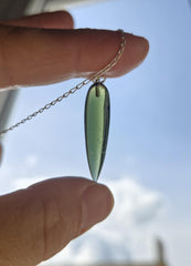 2.4g Light Pendulum – Hand-Carved by Pavlína Čambalová