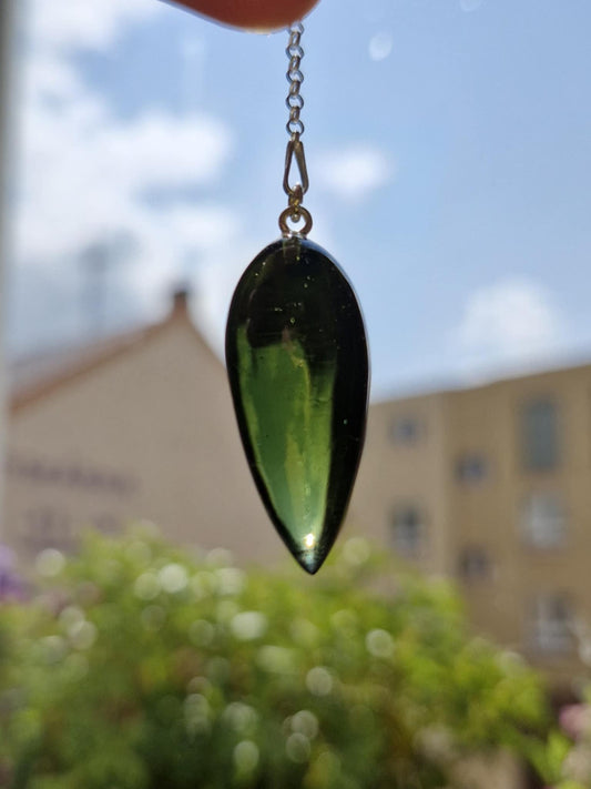 5.2g Pendulum from Chlum – Hand-Carved by Pavlína Čambalová