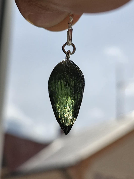Florets Polished Lines Green Pendulum (2.8g)