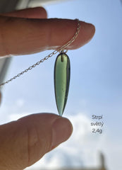 2.4g Light Pendulum – Hand-Carved by Pavlína Čambalová