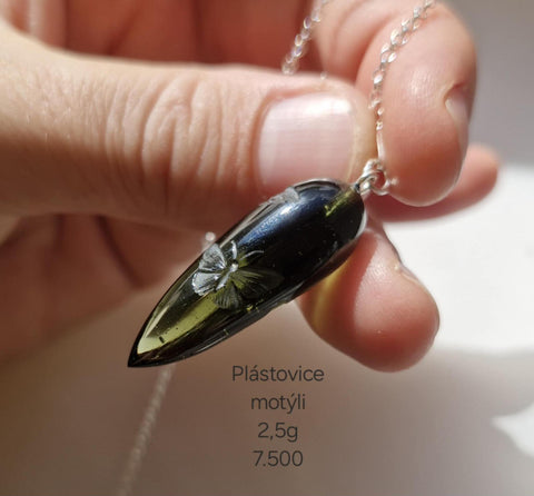 Moldavite Pendulum 2.5g, Butterfly Motif.