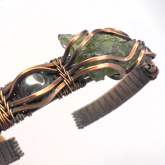 0.99g Moldavite & Copper Bracelet  0.99g Moldavite Accented with Hematite Stones