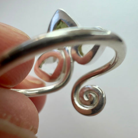 Sterling Silver Moldavite Ring with Herkimer Diamond & LDG Size 8 | 0.3g | Chlum