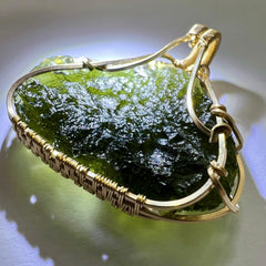 12.93g Gold/Moldavite pendant