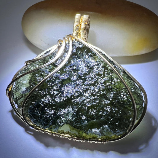12.93g Gold/Moldavite pendant